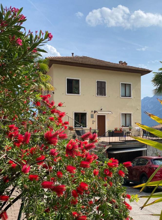Garda View Apartment Tenno Bagian luar foto