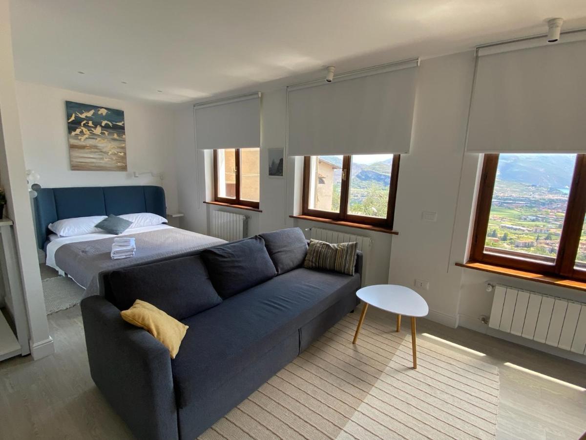Garda View Apartment Tenno Bagian luar foto
