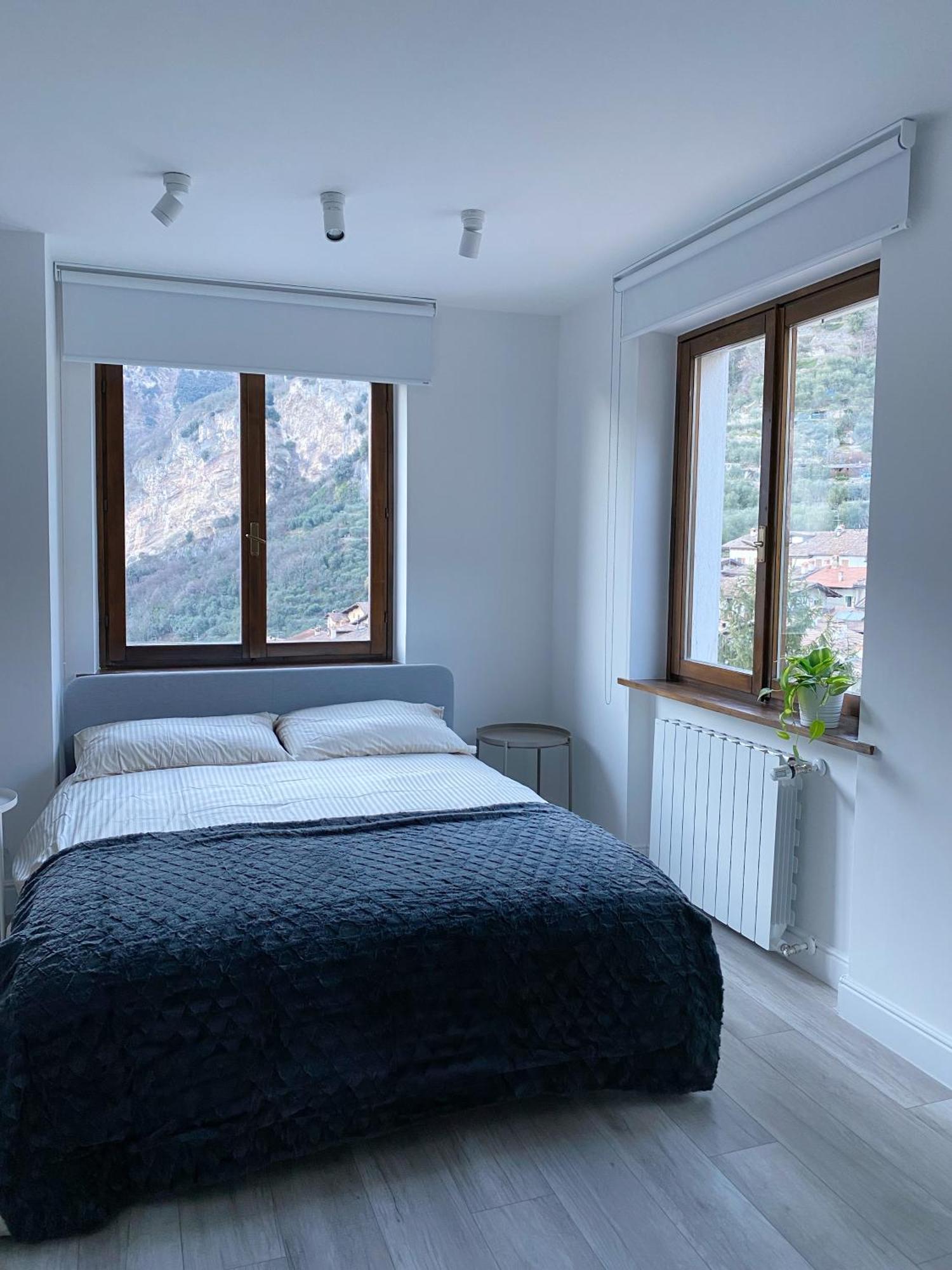 Garda View Apartment Tenno Bagian luar foto