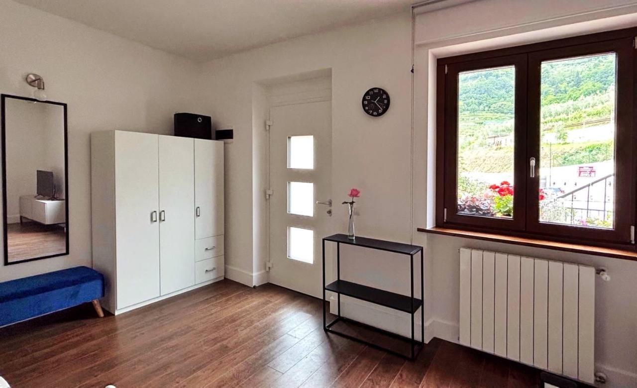 Garda View Apartment Tenno Bagian luar foto